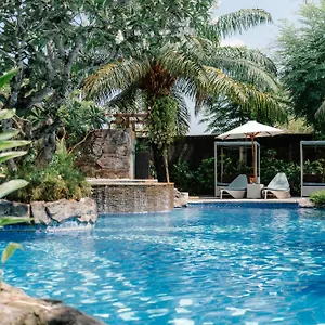 The Leaf Luxury Villa